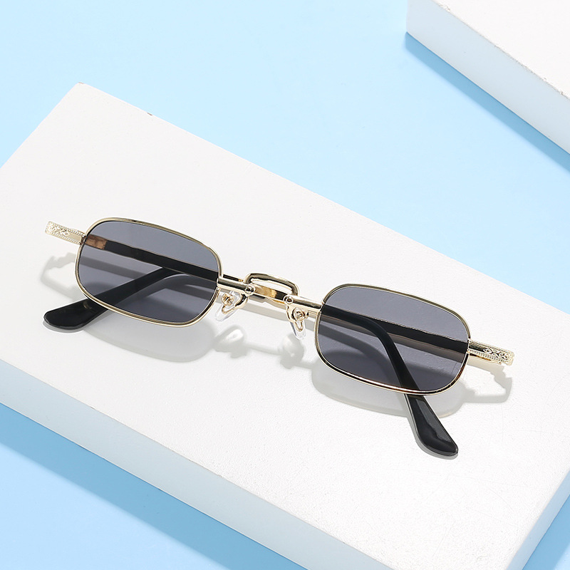 新しいスモールフレームスクエアサングラス、トレンディでカラフ - Men'S Fashion Glasses のレビューと価格