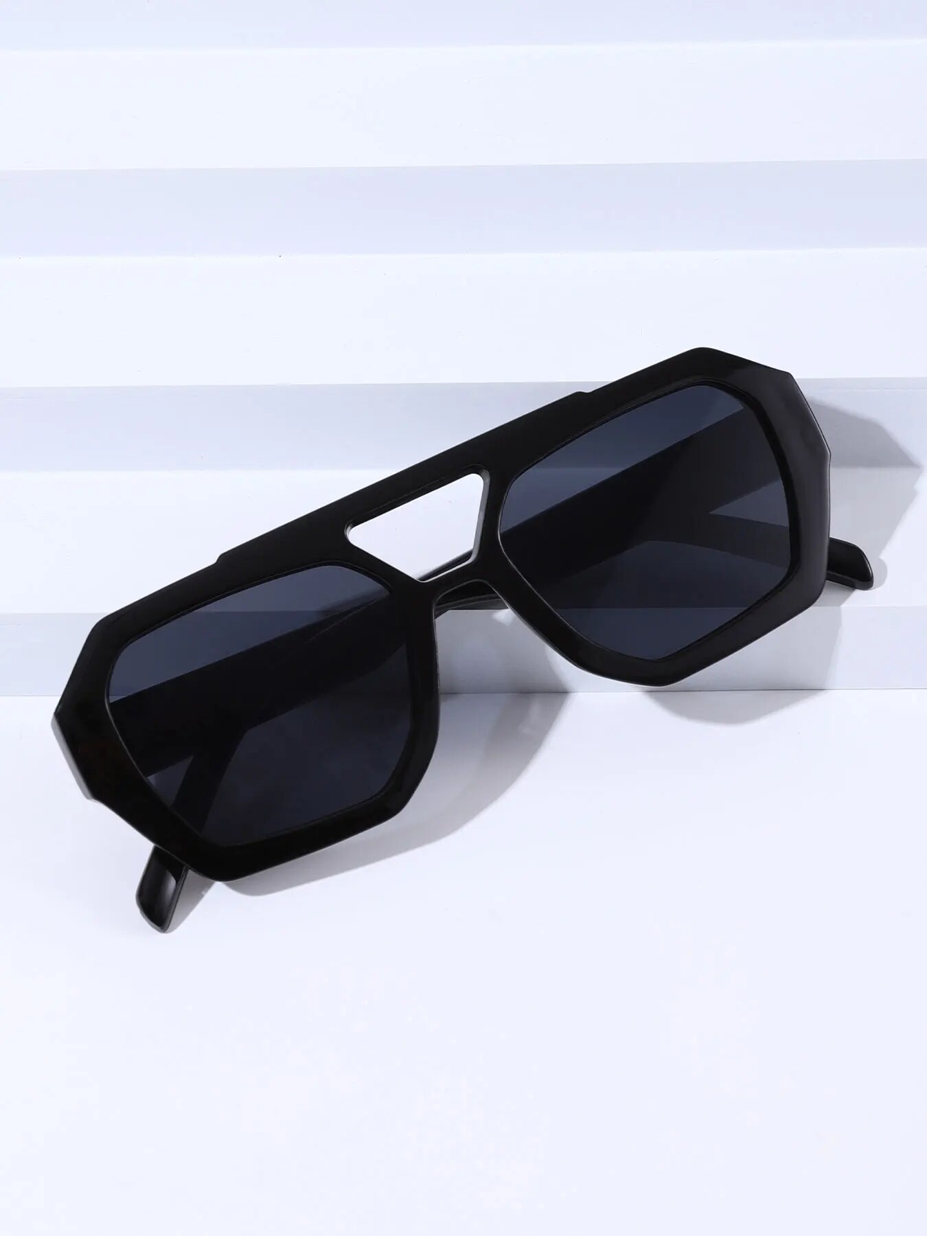 ファッションヴィンテージスクエア不規則なサングラス男性女性高 - Men'S Fashion Old Money のレビューと価格